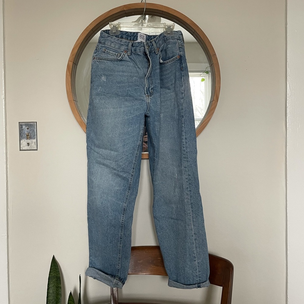 Urban Outfitters “mom” jeans